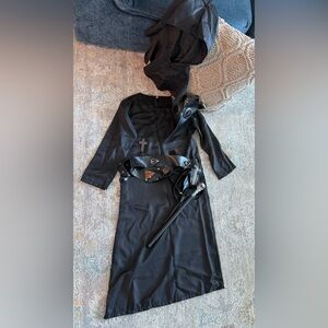 Halloween Black Hooded Dress with Accessories